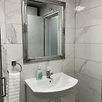 Duplex, 10 Min To Center, Free Parking * サラエヴォ