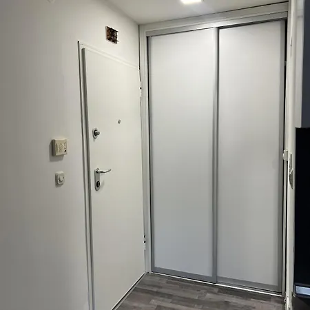 Apartman Duplex, 10 Min To Center, Free Parking *